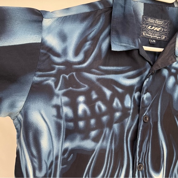 Y2K skater shirt - anime - all over print - skull blue flame Urban Rags Small - Picture 4 of 6